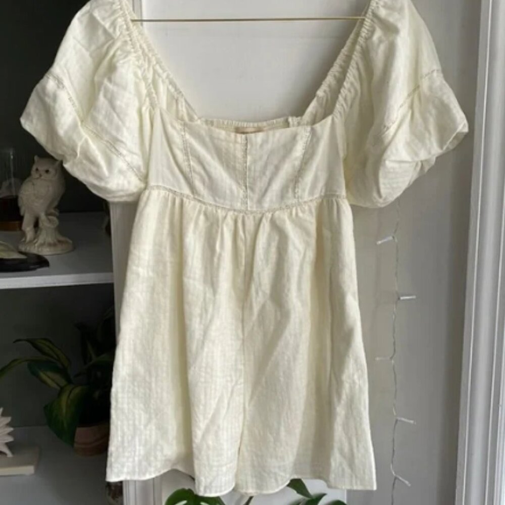 NEW! URBAN OUTFITTERS Puff Sleeve Romper in CREAM (S)